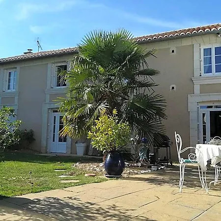 Bed & Breakfast La Rosaliere 3*
